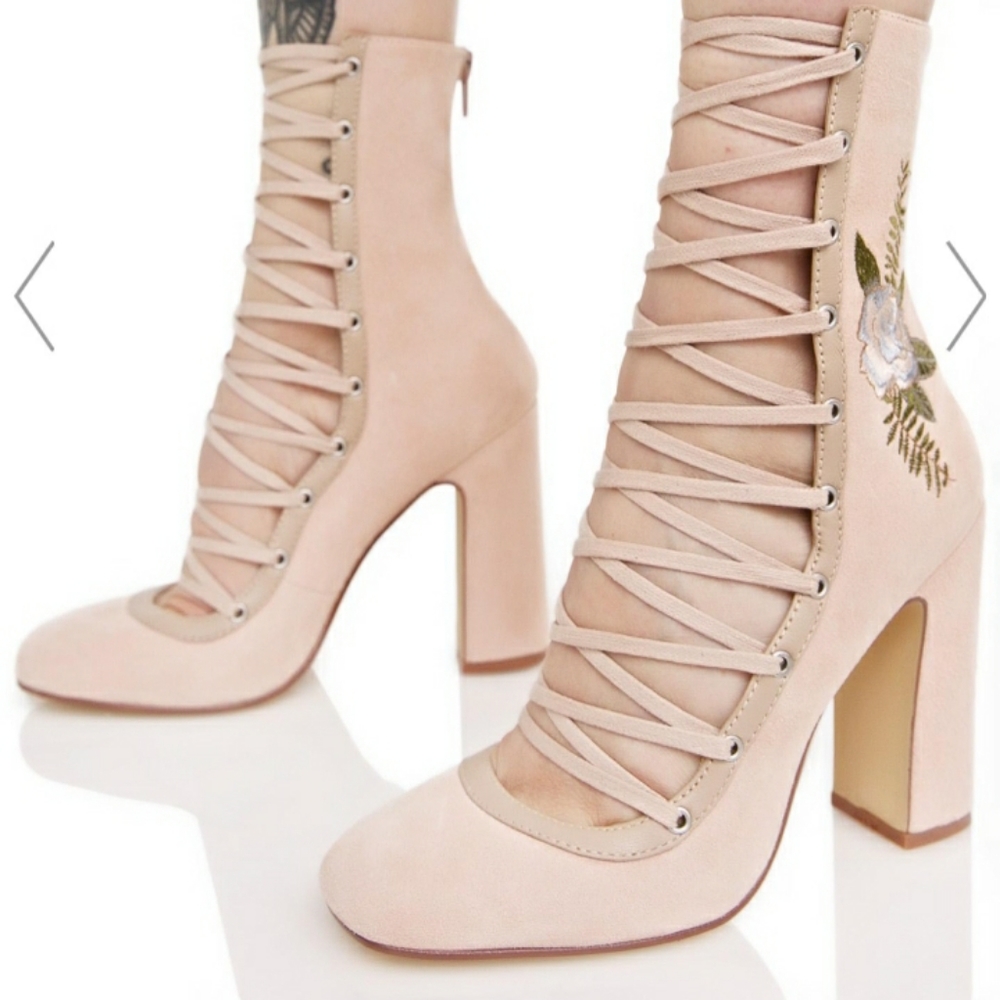 CL Sylvia ankle booties
